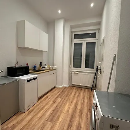 Frankfurt Airport 4 Bedroom Apartment